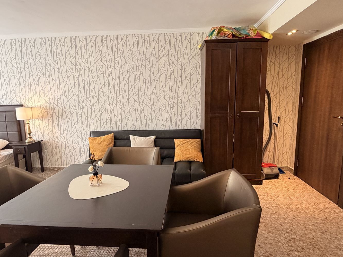 Эксклюзивная студия с садом и прямым доступом к бассейну – в 100 м от моря в Солнечном берегу