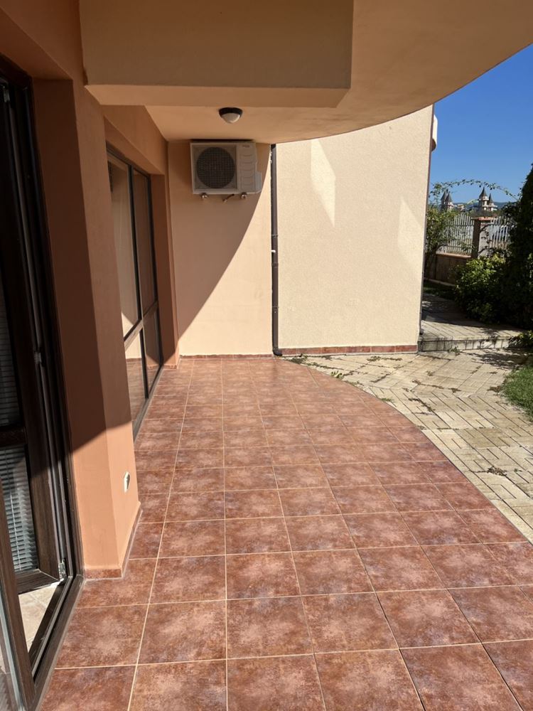 Меблированная квартира с двумя спальнями в комплексе в Равде, готова к заселению