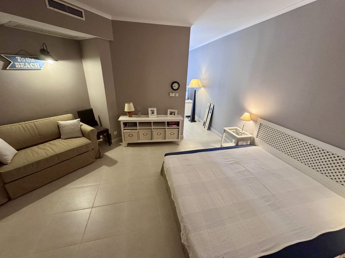 Роскошная квартира с одной спальней в престижном комплексе на первой линии – комфорт, стиль и бесконечные удобства