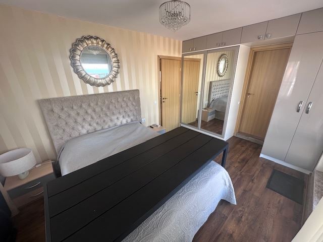 Пентхаус с панорамным видом на море и собственным выходом на пляж в Свети Влас