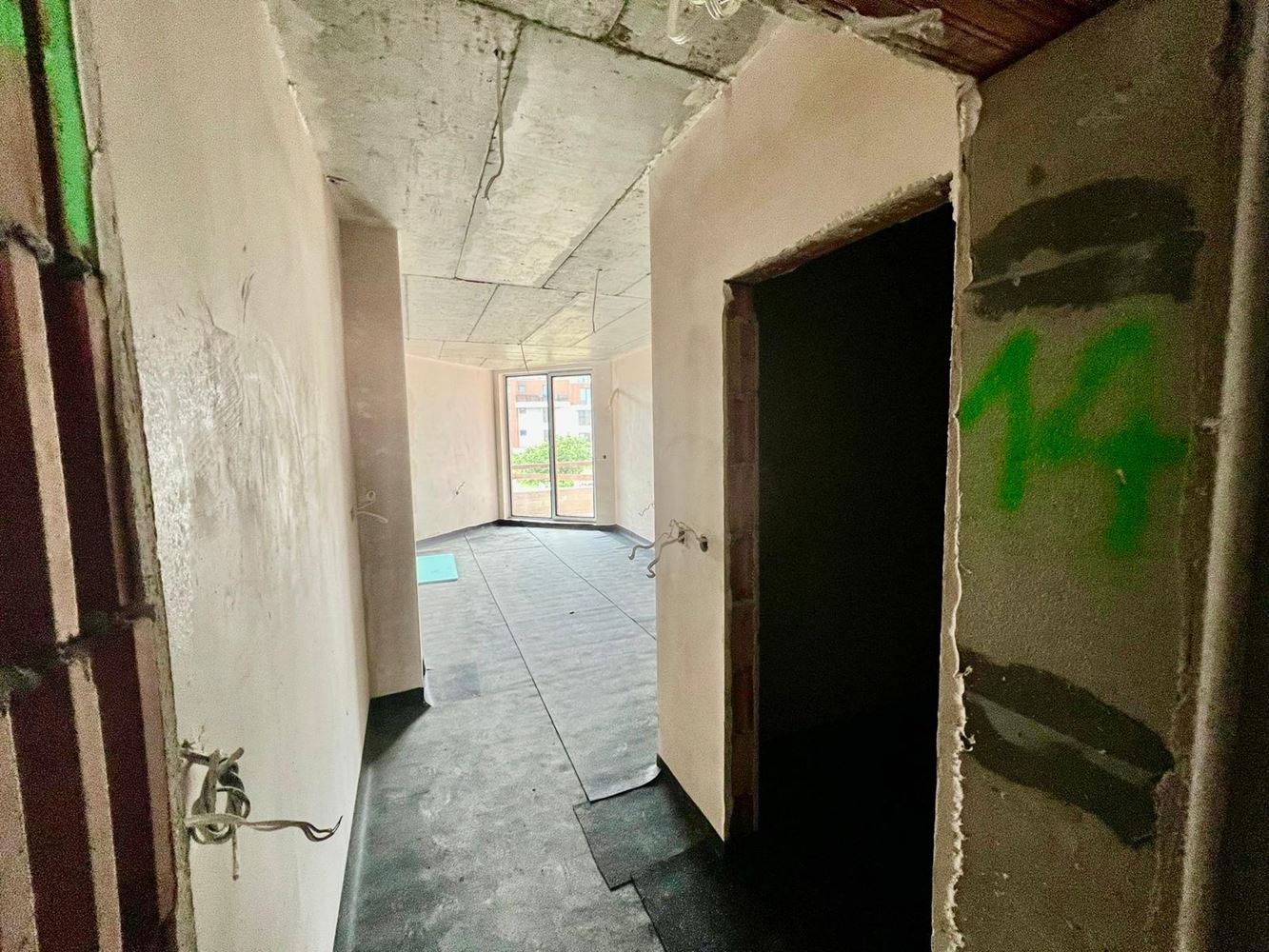 В 100 метрах от моря в Сарафово – новая студия в комплексе с просторными зелёными зонами