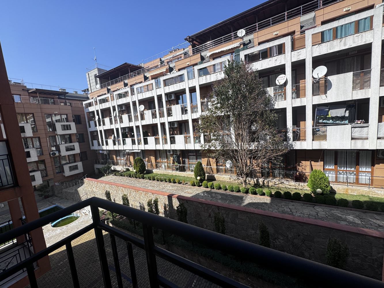 Двухкомнатная квартира (с одной спальней) с прямым выходом к бассейну в комплексе «Викторио», Свети Влас – комфорт и отдых