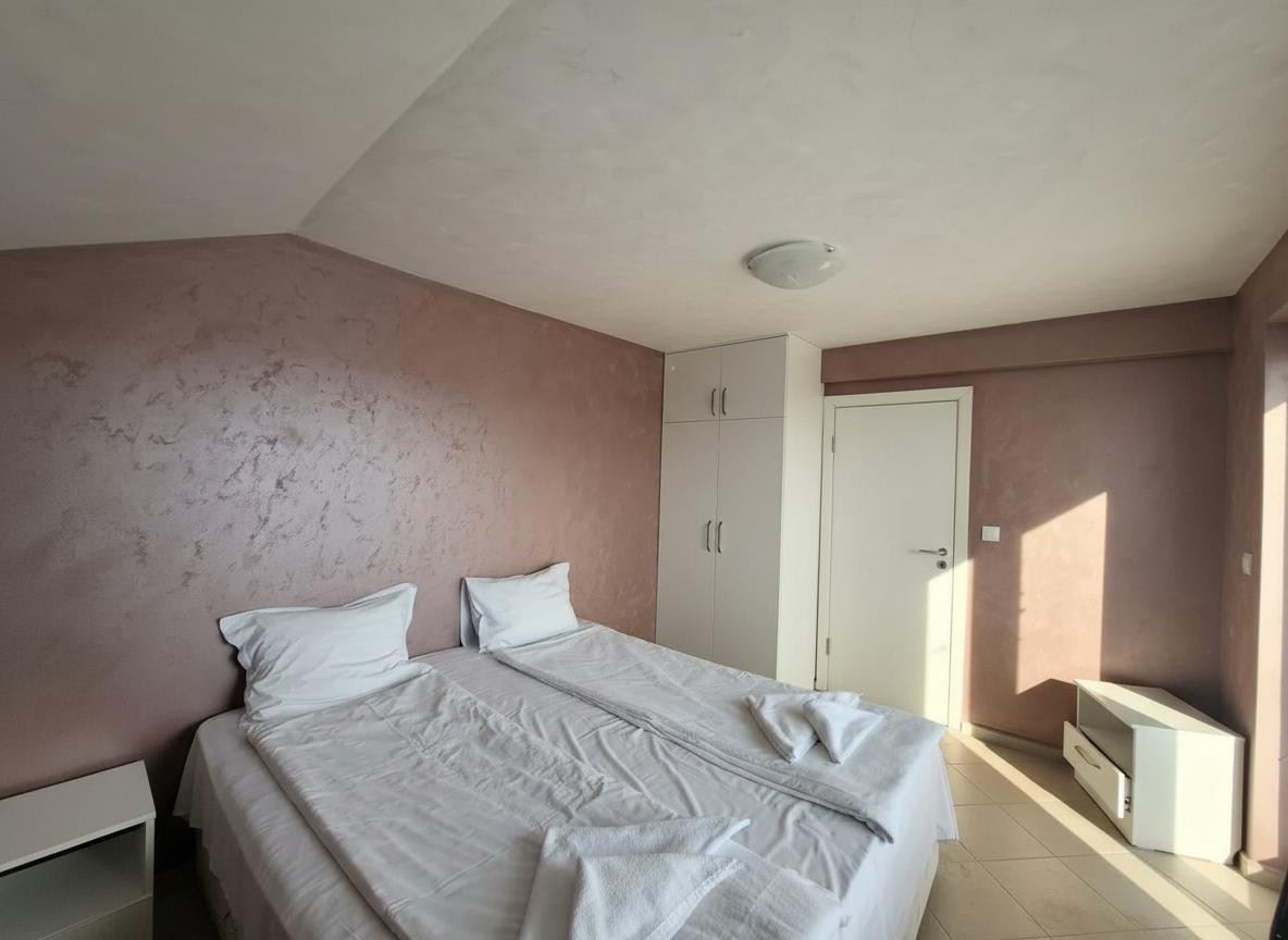 Солнечная квартира с одной спальней в Равде – отличная инвестиция и комфорт всего в 10 минутах от пляжа