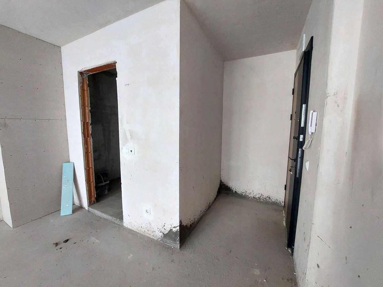 Студия в новой части Помория – отличная возможность в здании без платы за обслуживание