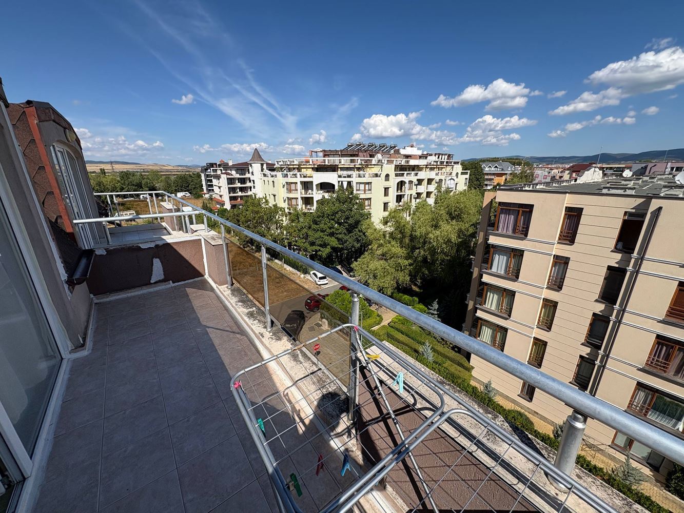 Двухкомнатная квартира с потенциалом в самой зелёной части Солнечного Берега