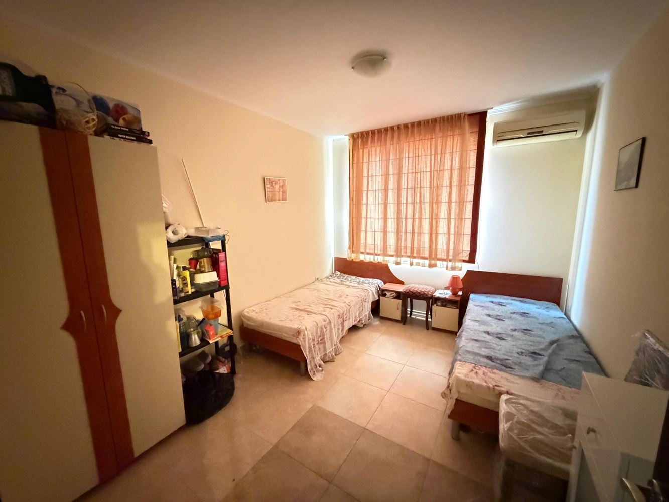 Апартамент с двумя спальнями и видом на бассейн в Несебре – простор, комфорт и отличное расположение всего в 300 метрах от моря