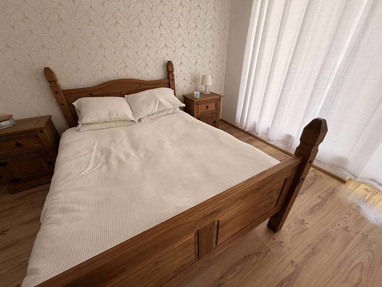 Квартира с двумя спальнями и панорамной террасой на окраине Солнечного Берега – уют, тишина и стиль