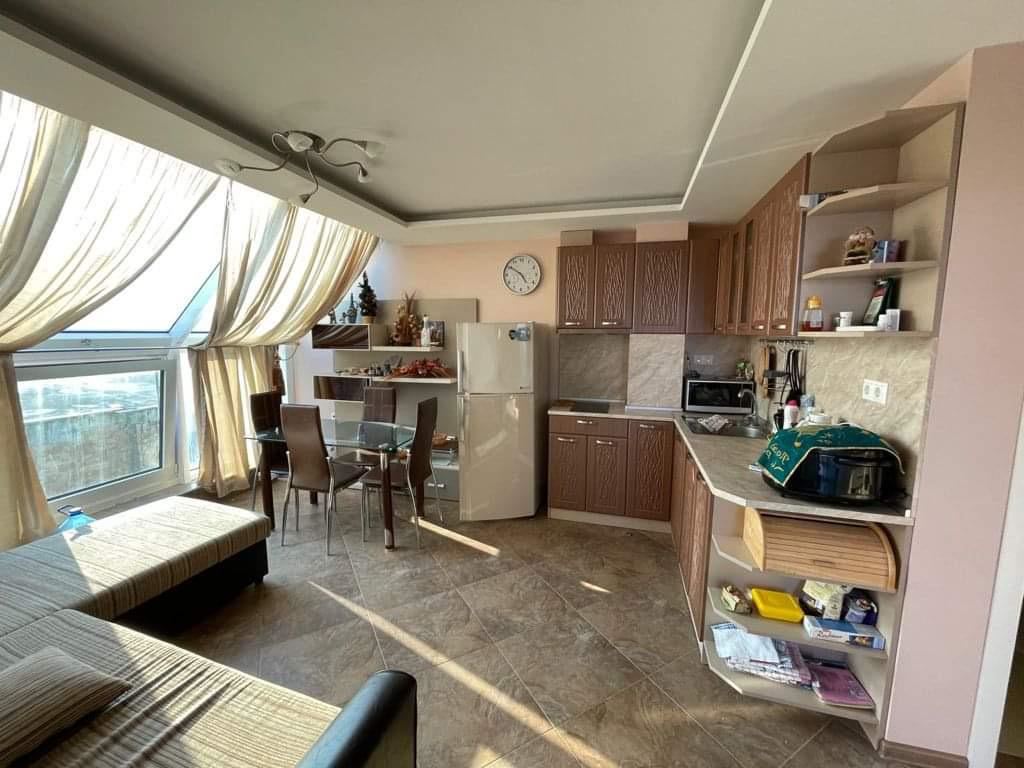  Панорамная квартира с двумя спальнями с видом на море в Равде – свет, простор и низкая плата за обслуживание