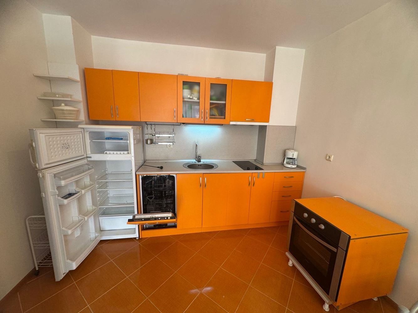 Квартира с одной спальней на первом этаже в Старом городе Поморие – рядом с морем