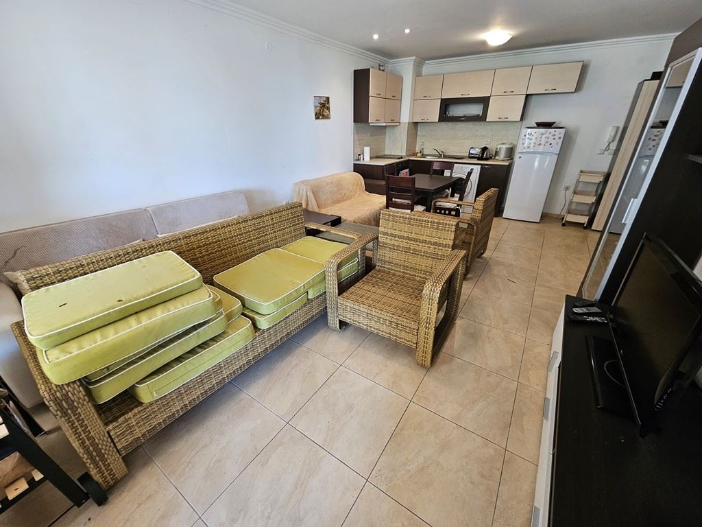 Роскошь на первой линии – стильный апартамент с верандой, собственным садом и видом на море в Святом Власе